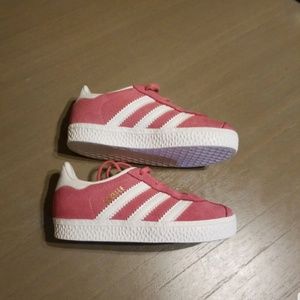 Girls toddlers size 7